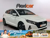 Usado Hyundai i20 101 CV (74 kW) 2022 Blanco Utilitario