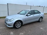Usado Mercedes C200 Edition 136 CV (100 kW) 2013 Gris / plata Berlina