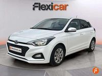 Usado Hyundai i20 75 CV (55 kW) 2019 Blanco Utilitario