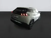 Usado Peugeot 2008 Allure 110 CV (80 kW) 2022 Blanco SUV