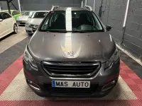Usado Peugeot 2008 Style 100 CV (73 kW) 2017 Gris / plata SUV