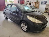 Usado Peugeot 207 90 CV (66 kW) 2007 Negro Berlina