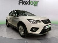 Usado Seat Arona Style 110 CV (80 kW) 2021 Blanco SUV