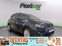 Usado Seat Arona Style 116 CV (85 kW) 2019 Azul SUV