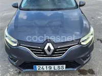 Usado Renault Mégane GrandTour Zen 110 CV (80 kW) 2017 Gris / plata Familiar