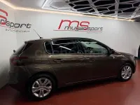 Usado Peugeot 308 Active 115 CV (84 kW) 2013 Marrón Berlina
