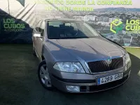 Usado Skoda Octavia 105 CV (77 kW) 2008 Marrón Familiar