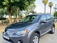 Usado Mitsubishi Outlander Intense 140 CV (102 kW) 2007 Gris / plata SUV