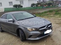 Usado Mercedes CLA220 Shooting Brake 177 CV (130 kW) 2018 Gris / plata Familiar