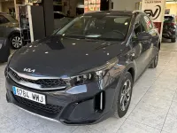 Usado Kia XCeed 100 CV (73 kW) 2024 Beige SUV