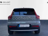 Nuevo Volvo XC40 Core 163 CV (119 kW) 2025 Gris / plata SUV