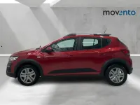 Usado Dacia Sandero Comfort 91 CV (66 kW) 2021 Rojo Berlina
