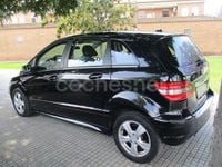 Usado Mercedes B200 140 CV (102 kW) 2011 Negro Monovolumen