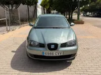 Usado Seat Ibiza Sport 100 CV (73 kW) 2004 Verde Utilitario