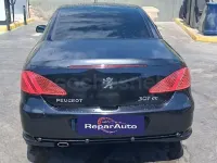 Usado Peugeot 307 CC 136 CV (100 kW) 2008 Negro Descapotable