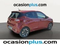 Usado Hyundai i10 63 CV (46 kW) 2024 Rojo Utilitario