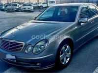 Usado Mercedes E240 Avantgarde 177 CV (130 kW) 2005 Beige Berlina