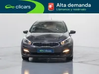 Usado Kia Ceed GT 90 CV (66 kW) 2017 Gris / plata Berlina
