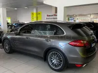 Usado Porsche Cayenne 240 CV (176 kW) 2010 Marrón SUV