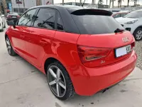 Usado Audi A1 Sportback Attraction 105 CV (77 kW) 2014 Rojo Utilitario