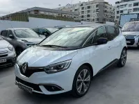 Usado Renault Scénic Intens 130 CV (95 kW) 2017 Blanco Monovolumen