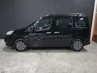 Usado Peugeot Partner Tepee Active 92 CV (67 kW) 2015 Negro Monovolumen