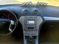 Usado Ford Mondeo Titanium 140 CV (102 kW) 2011 Gris Berlina