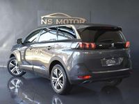 Usado Peugeot 5008 Allure 131 CV (96 kW) 2022 Gris SUV