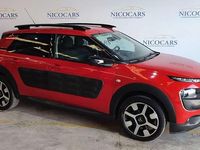 Usado Citroën C4 Cactus Feel 110 CV (80 kW) 2017 Rojo Utilitario