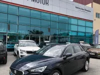 Usado Seat Leon XCELLENCE 150 CV (110 kW) 2022 Gris / plata Familiar
