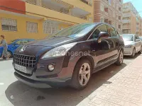 Usado Peugeot 3008 Premium 120 CV (88 kW) 2010 Negro Familiar