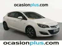Usado Opel Astra Selective 115 CV (84 kW) 2013 Blanco Berlina