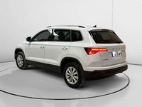 Usado Skoda Karoq Ambition 116 CV (85 kW) 2024 Blanco SUV
