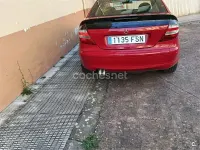 Usado Mercedes C220 143 CV (105 kW) 2004 Rojo Berlina