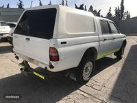 Usado Mitsubishi L 105 CV (77 kW) 1996 Blanco SUV