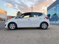 Usado Hyundai ix20 Comfort 77 CV (56 kW) 2011 Blanco Utilitario