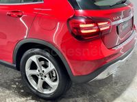 Usado Mercedes GLA180 122 CV (89 kW) 2019 Rojo SUV