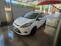Usado Ford Fiesta Trend 82 CV (60 kW) 2010 Blanco Utilitario