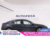 Usado Renault Laguna III Dynamique 130 CV (95 kW) 2013 Gris / plata Berlina