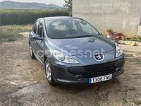 Usado Peugeot 307 110 CV (80 kW) 2007 Gris / plata Berlina