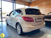 Usado Mercedes B180 109 CV (80 kW) 2012 Blanco Utilitario
