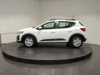 Usado Dacia Sandero Expression 91 CV (66 kW) 2023 Blanco Berlina