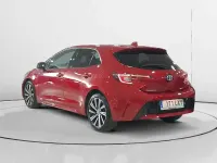 Usado Toyota Corolla Style 122 CV (89 kW) 2022 Rojo Utilitario