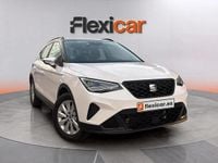 Usado Seat Arona Style 110 CV (80 kW) 2023 Blanco SUV