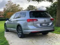 Usado VW Passat Executive 150 CV (110 kW) 2020 Gris / plata Familiar