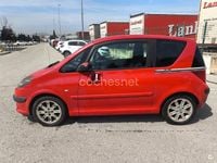 Usado Peugeot 1007 70 CV (51 kW) 2006 Rojo Monovolumen
