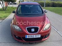 Usado Seat Altea 105 CV (77 kW) 2006 Granate Monovolumen