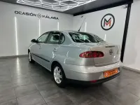 Usado Seat Cordoba Reference 101 CV (74 kW) 2005 Plateado Berlina