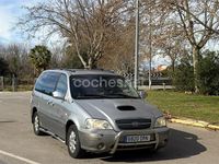 Usado Kia Carnival EX 144 CV (105 kW) 2005 Gris / plata Monovolumen