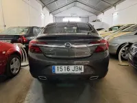 Usado Opel Insignia Selective 140 CV (102 kW) 2015 Marrón Berlina